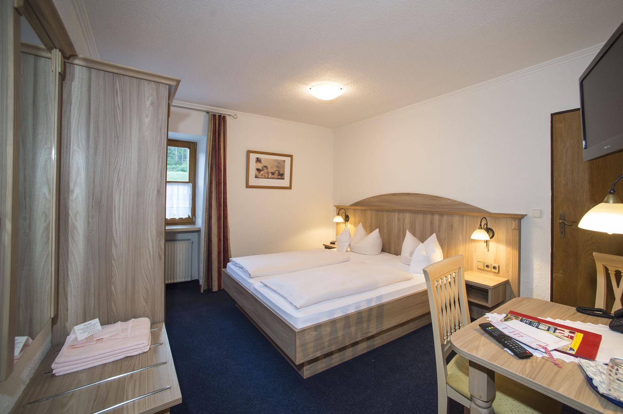 Aktivhotel & Gasthof Schmelz Ihr Urlaubs Hotel In Inzell Mit Wellness Hallenbad, Alpensauna & Dampfbad Экстерьер фото